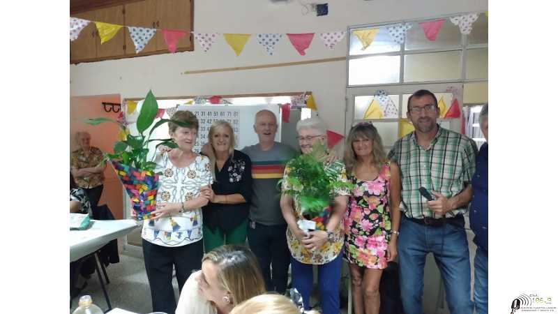 Vecinal Oeste homenajeo a Mirta y Pochi Nagel ( ver 5 fotos)