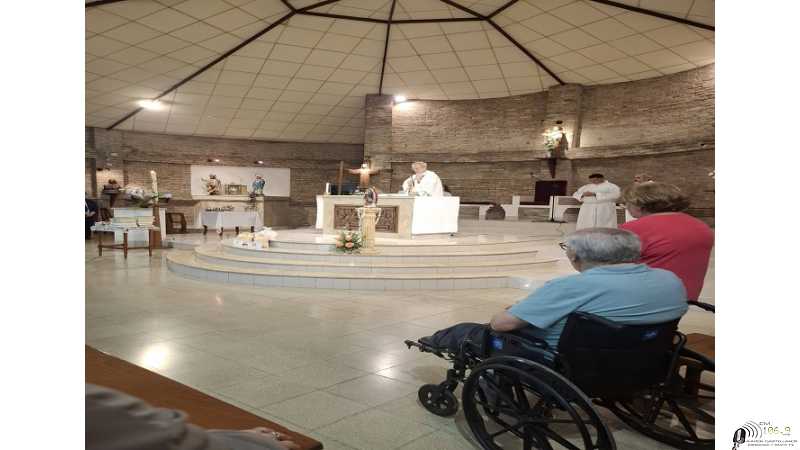 Capilla San Cayetano misa a Nuetra Señora de Guadalupe. Entrega de biblias a niños de catequesis.VER 30 FOTOS