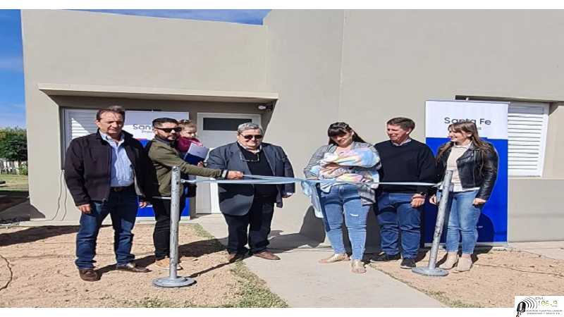 Gobierno Sta Fe entrego 5 viviendas en Sa Pereyra ( VER AQUI 10 FOTOS)