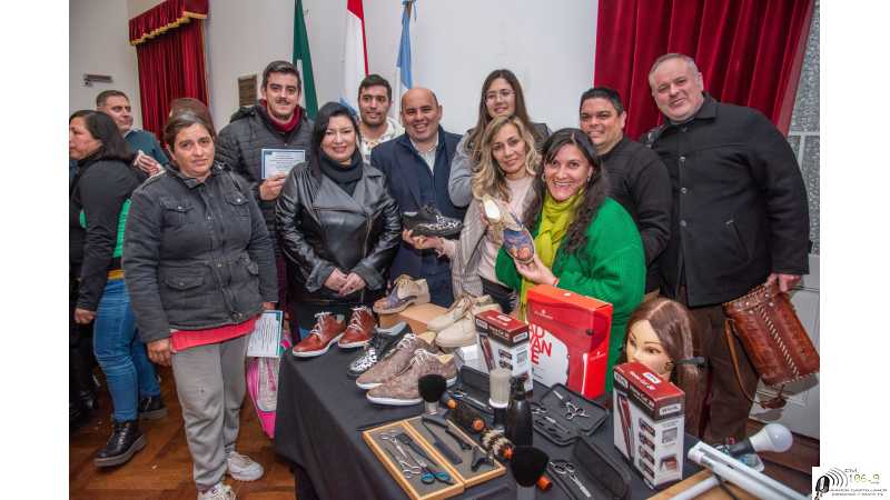 Esperancinoscompletaron las capacitaciones y talleres de oficios ( VER 3 FOTOS MAS )