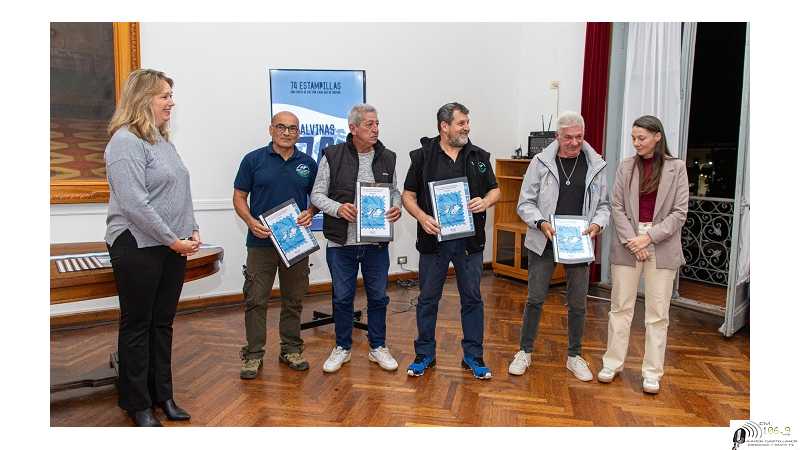 “74 estampillas: Una carta de paz por cada día de guerra”Municipalidad de Esperanza   Memoria, educación y compromiso Junto al Centro de Veteranos y Combatientes de Malvinas